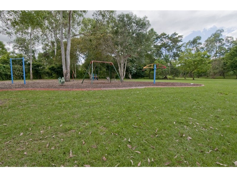 Arana Hills QLD 4054