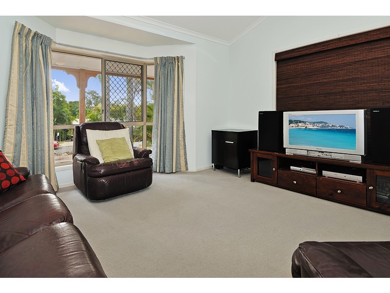 15 Leatherwood Drive, Arana Hills QLD 4054