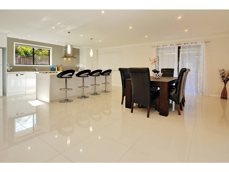 16 Palall Crescent, Ferny Hills QLD 4055