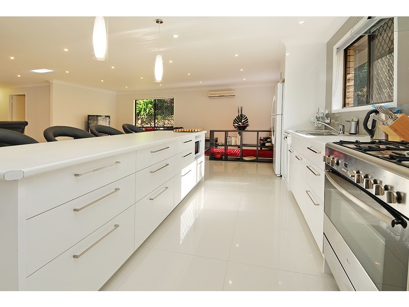 16 Palall Crescent, Ferny Hills QLD 4055