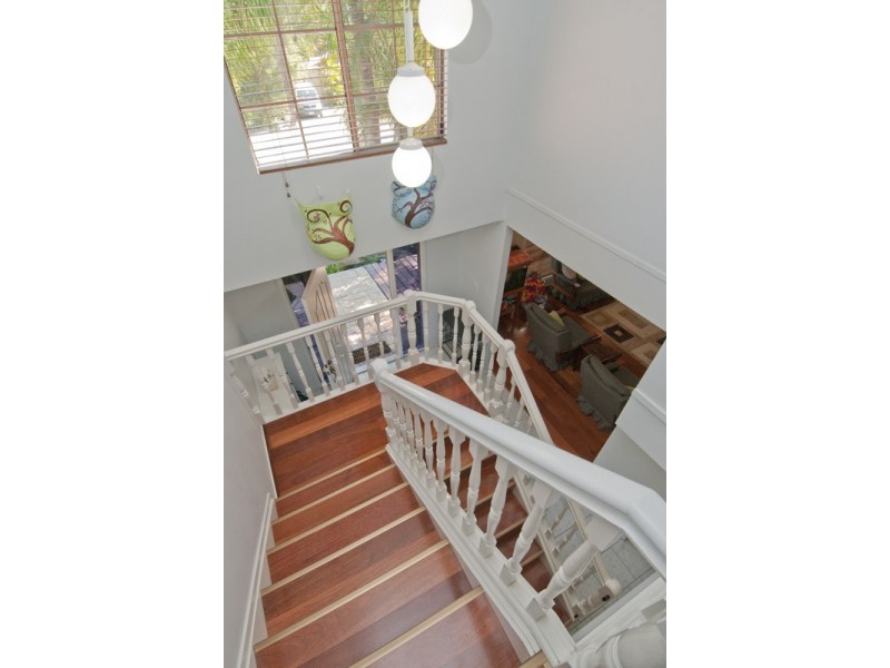 18 Tetragona Drive, Arana Hills QLD 4054