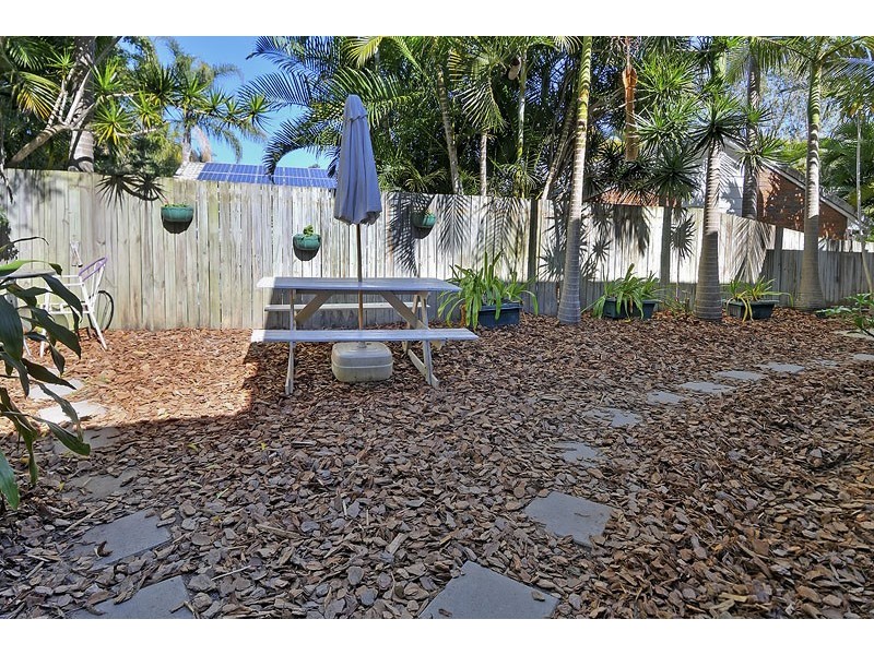 18 Tetragona Drive, Arana Hills QLD 4054