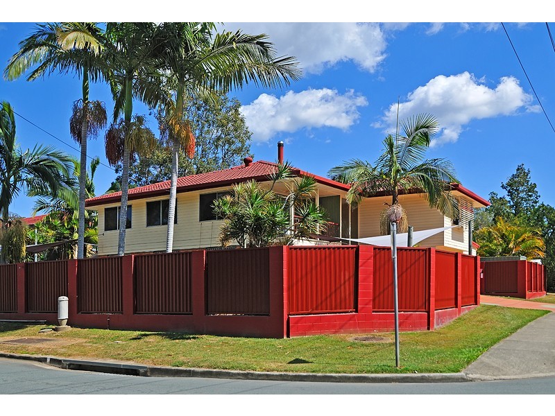 32 Dinterra Ave, Ferny Hills QLD 4055