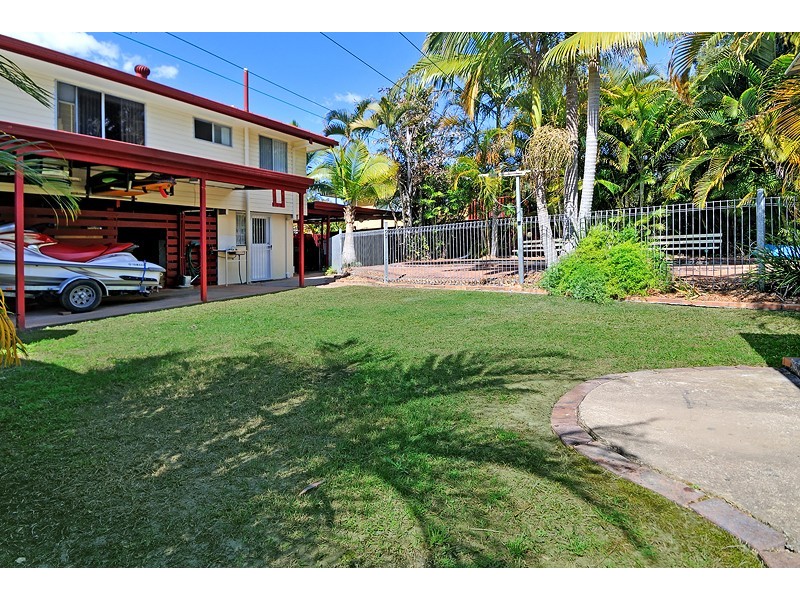 32 Dinterra Ave, Ferny Hills QLD 4055