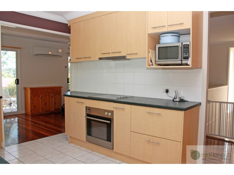 7 Eromba Cres, Ferny Hills QLD 4055