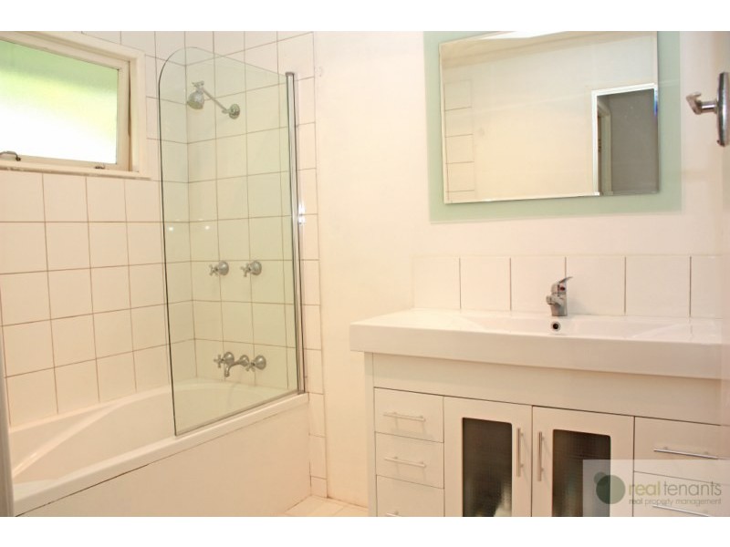 7 Eromba Cres, Ferny Hills QLD 4055