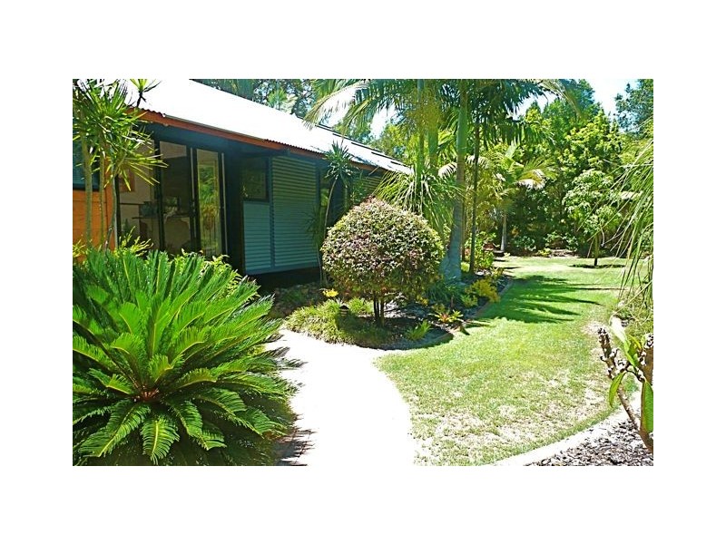 2 Esprit Drive, Rainbow Beach QLD 4581