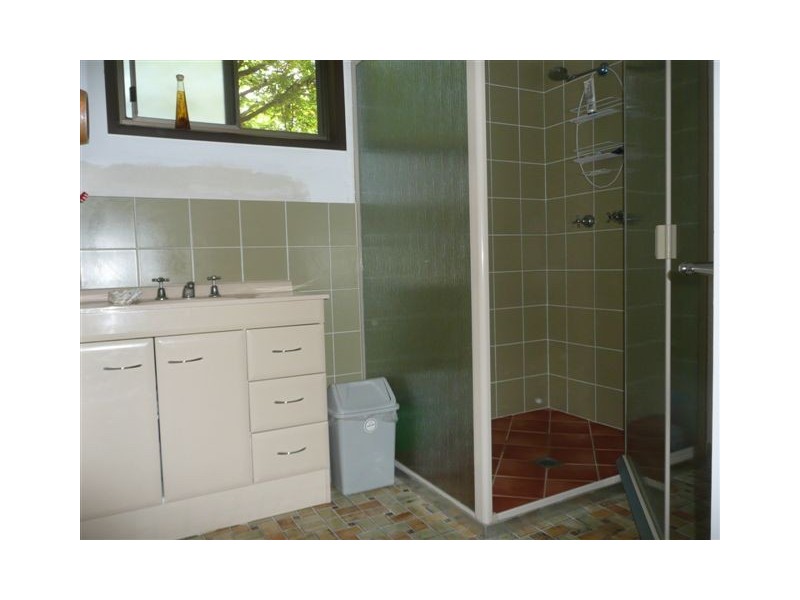 8 Manooka Drive, Rainbow Beach QLD 4581