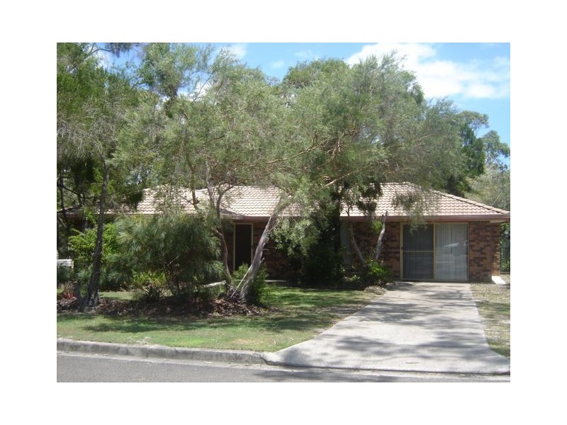 2 Rumbalara Avenue, Rainbow Beach QLD 4581