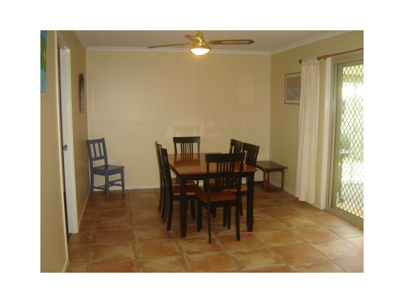 2 Rumbalara Avenue, Rainbow Beach QLD 4581