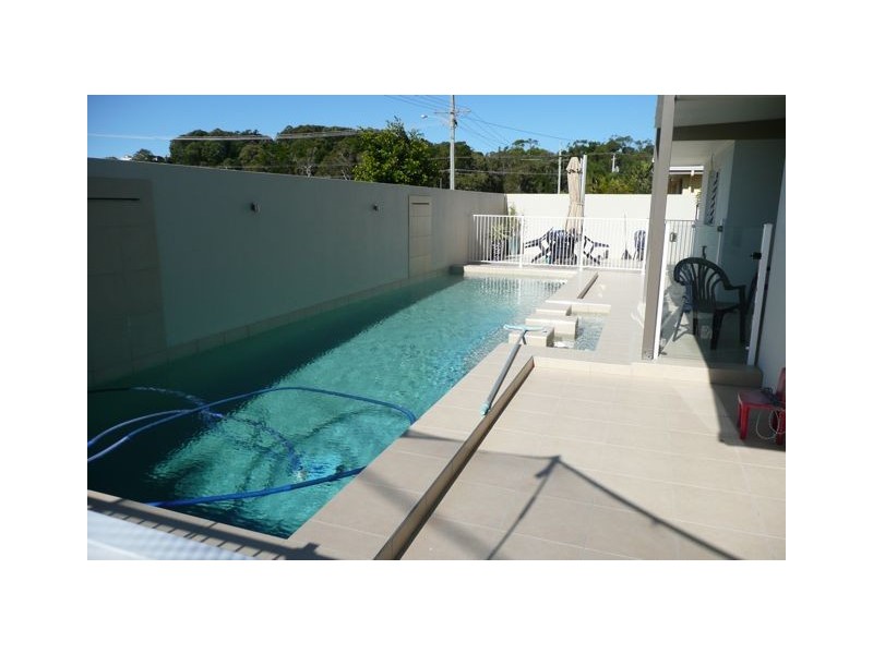 8 Cypress Avenue, Rainbow Beach QLD 4581