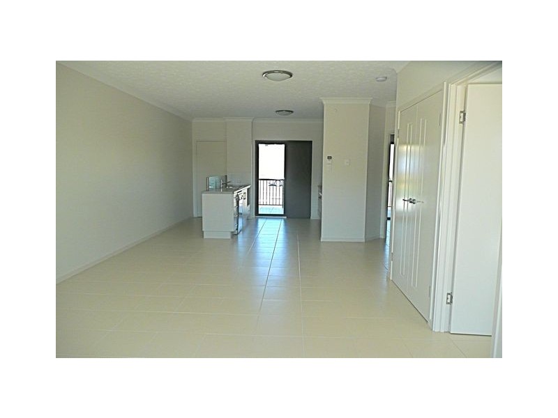 2/10 Carlo Road, Rainbow Beach QLD 4581
