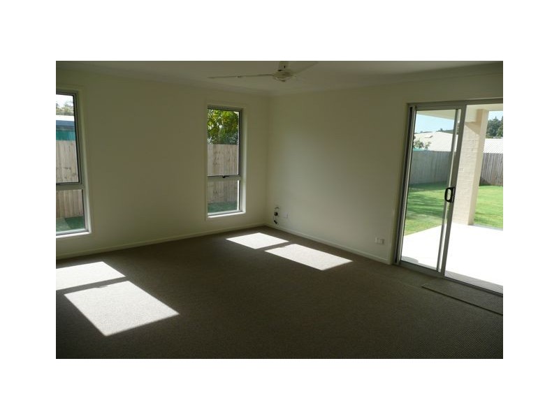 13 Bomburra Court, Rainbow Beach QLD 4581