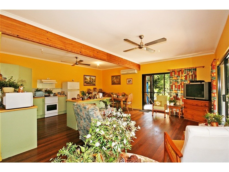 25 Naiad Court, Rainbow Beach QLD 4581