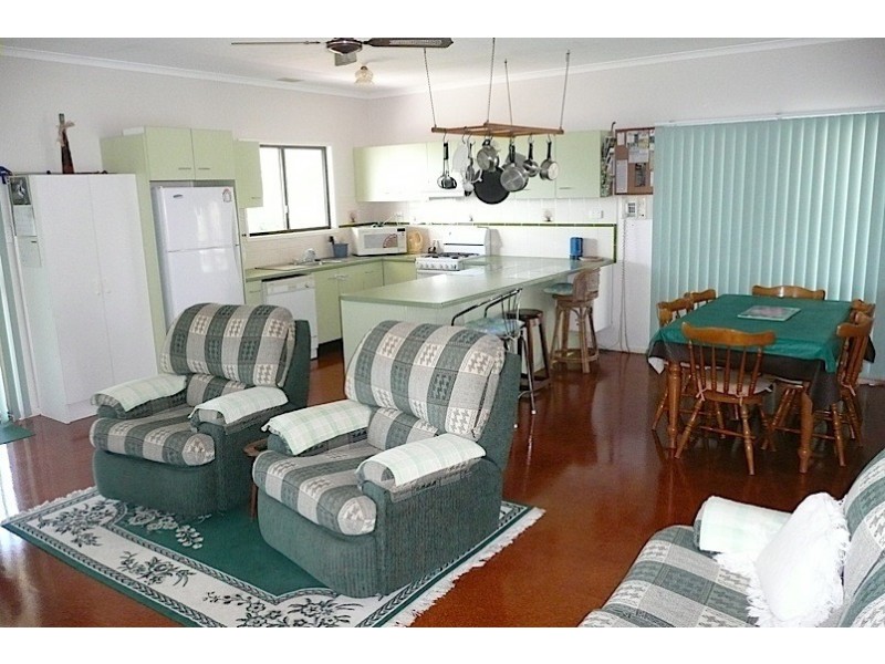 19 Bombala Crescent, Rainbow Beach QLD 4581