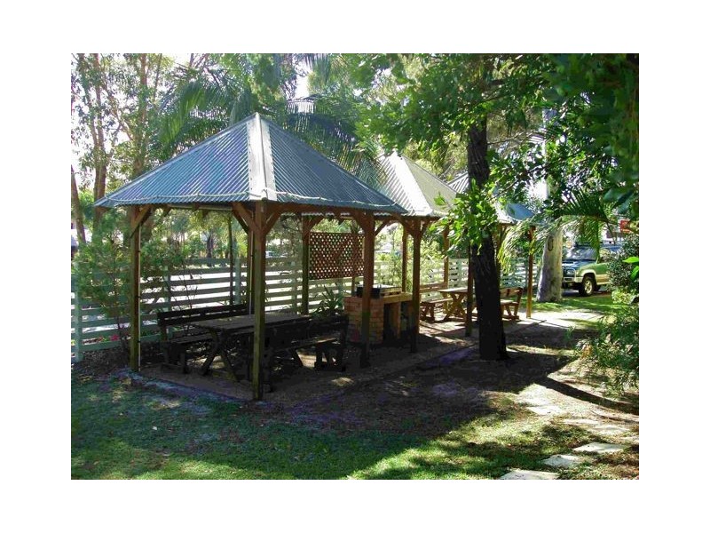 4 Double Island Drive, Rainbow Beach QLD 4581