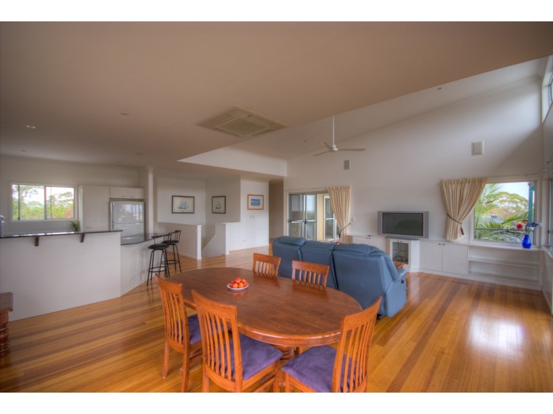 51 Bombala Crescent, Rainbow Beach QLD 4581