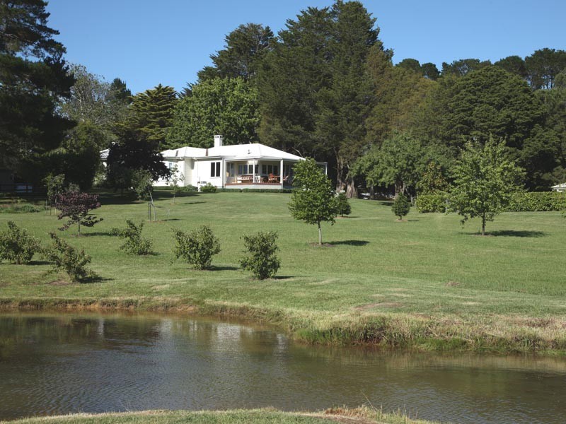 - Illawarra Highway, Moss Vale NSW 2577