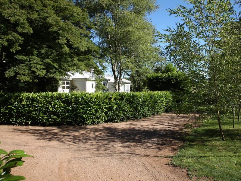 - Illawarra Highway, Moss Vale NSW 2577
