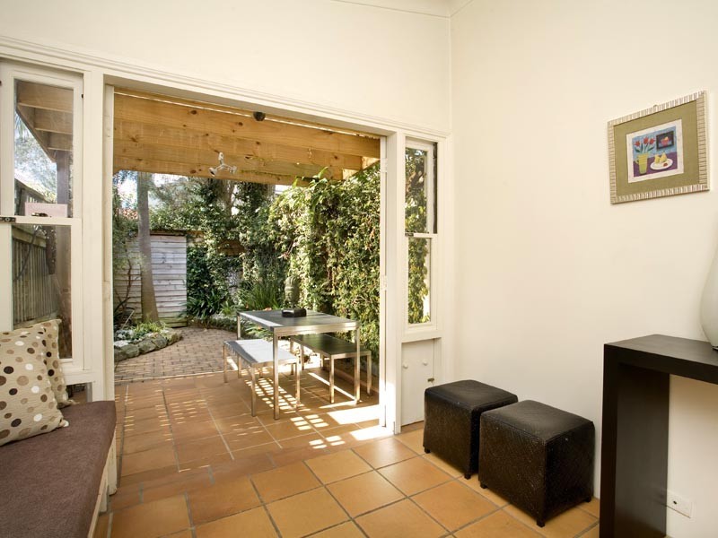 2 Victoria Place (off Underwood St), Paddington NSW 2021