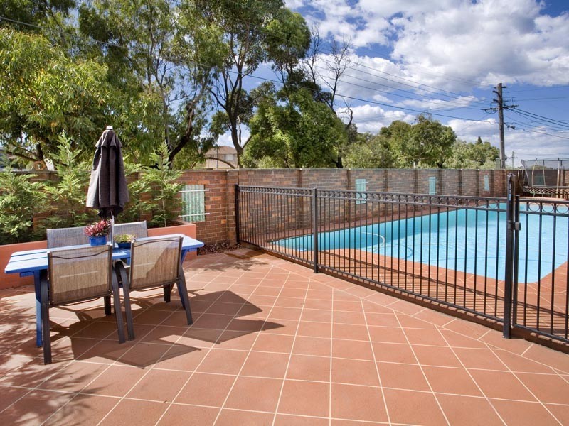 76 Macquarie Street, Chifley NSW 2036