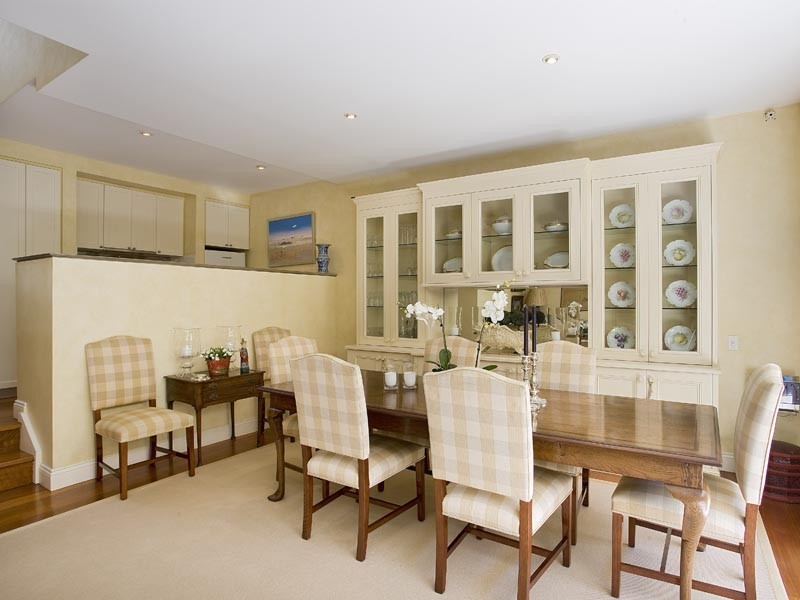 60 Wallis Street (Between Moncur & Ocean Streets), Woollahra NSW 2025