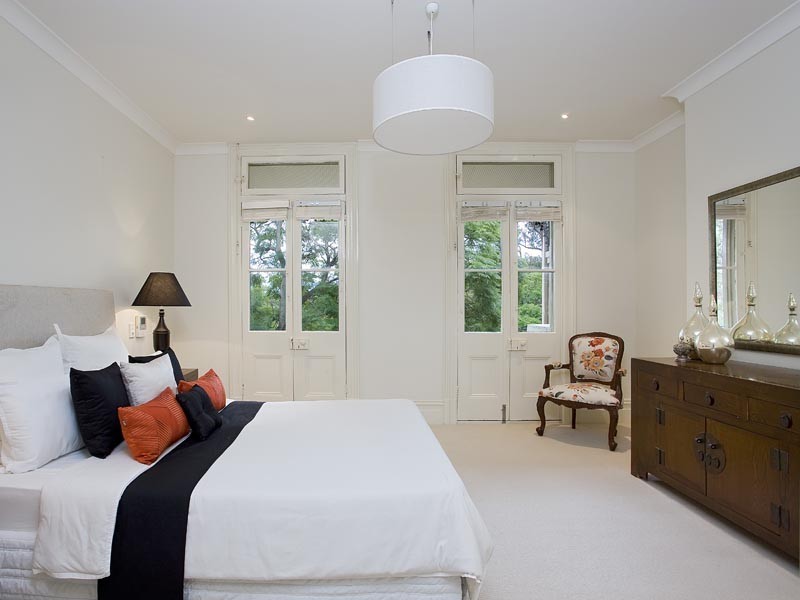 99 Adelaide Parade (enter via 99 View Street), Woollahra NSW 2025