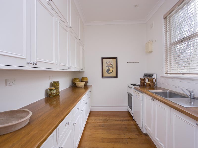 4/21 Trelawney Street, Woollahra NSW 2025