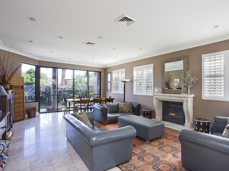 84 New South Head Road, Vaucluse NSW 2030