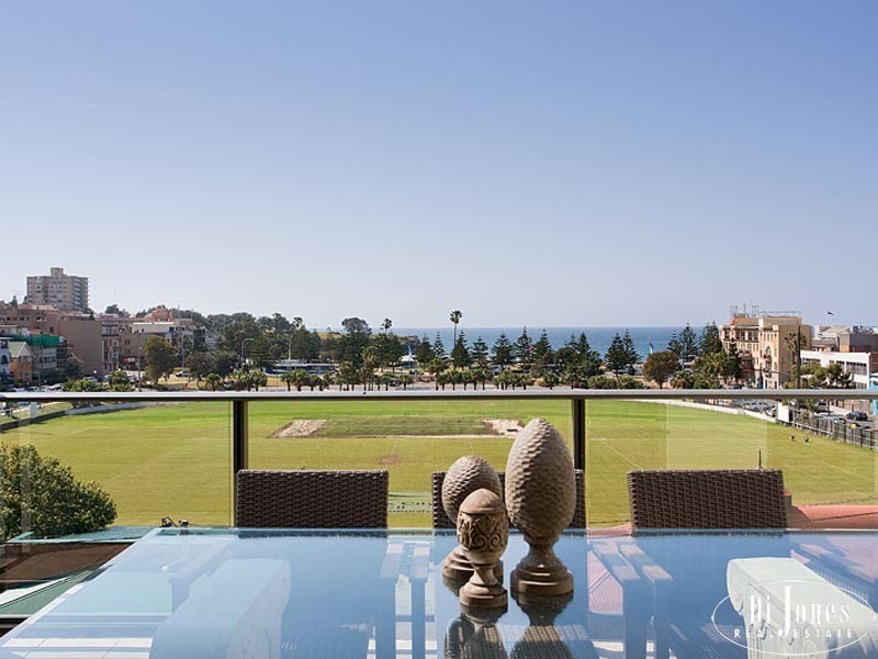Apt 402/106 Brook Street (opp Coogee Oval), Coogee NSW 2034