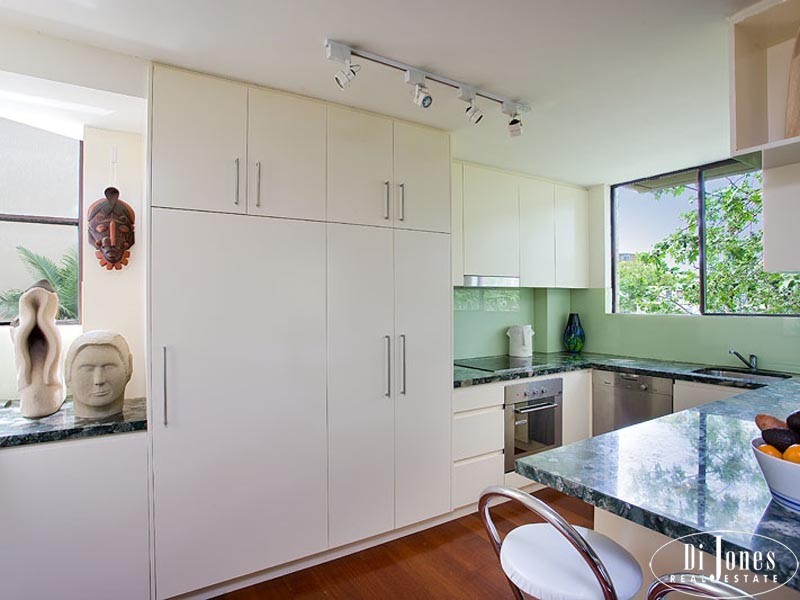 Apt 10 The Plaza, 29-35 Roslyn Gardens, Elizabeth Bay NSW 2011