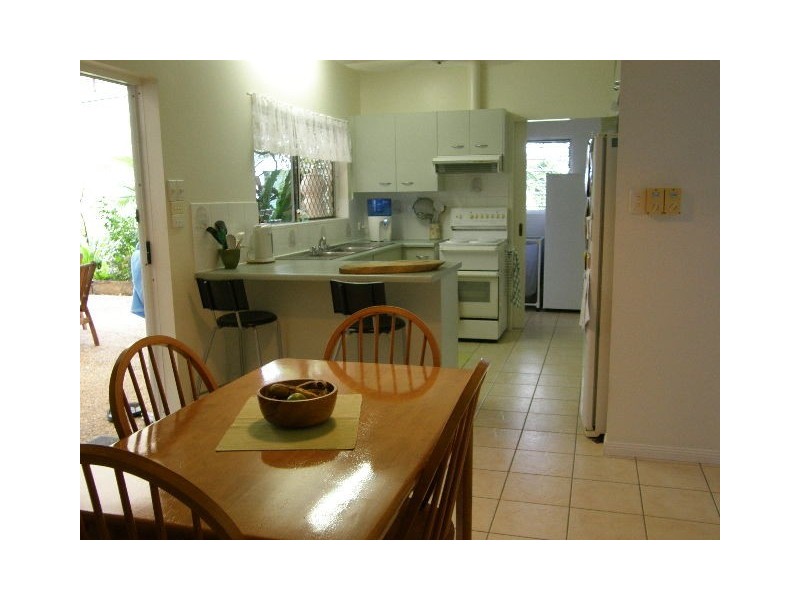 16 Bee Close, Bentley Park QLD 4869