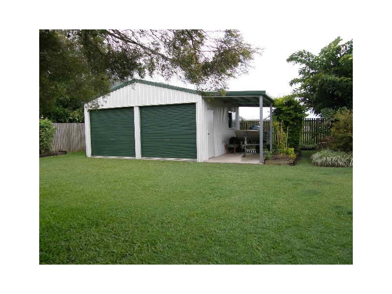 16 Bee Close, Bentley Park QLD 4869