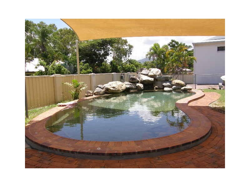 10/6 Palm Street, Holloways Beach QLD 4878