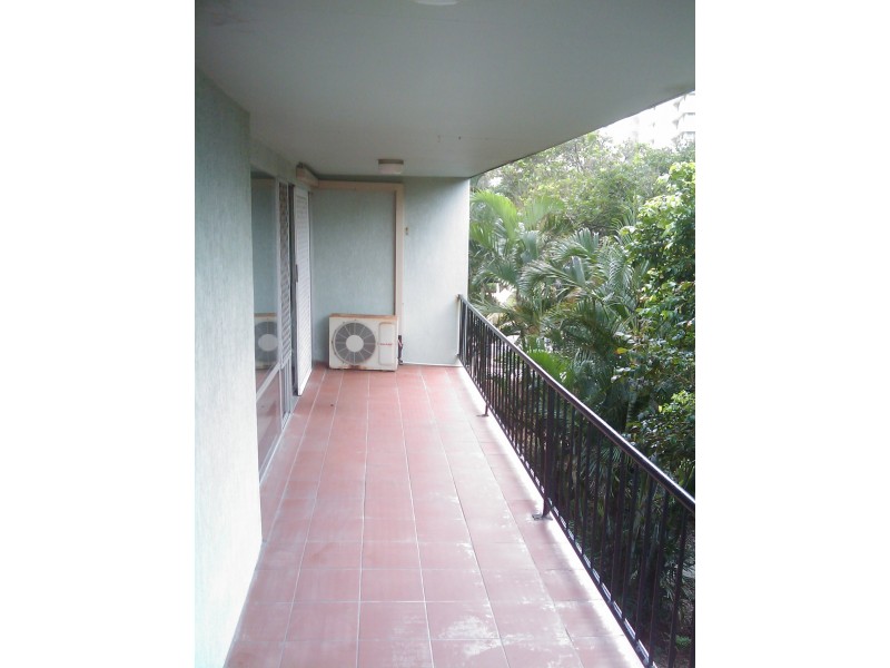 8/3 Vista, Surfers Paradise QLD 4217