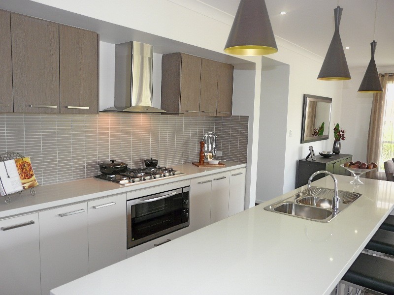 Stretton QLD 4116