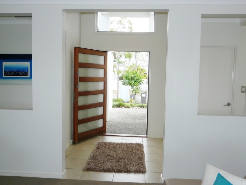 4 Tooringoor Close, Pelican Waters QLD 4551