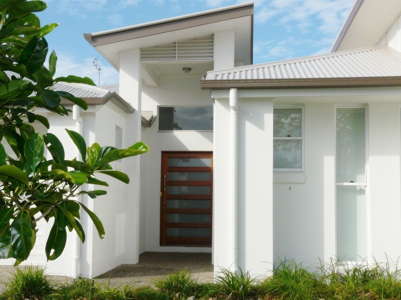 4 Tooringoor Close, Pelican Waters QLD 4551