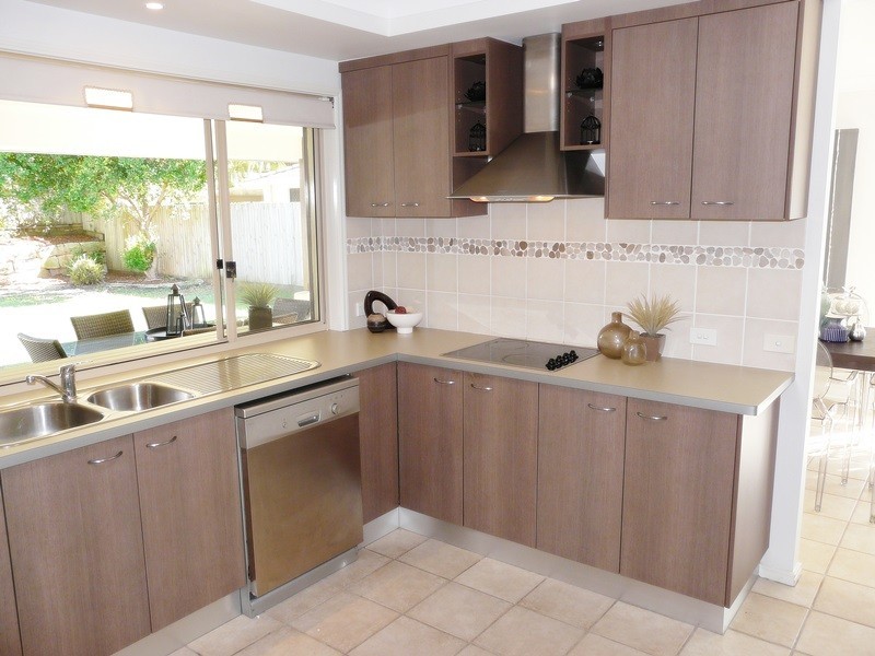 4 Trafalgar Vale Avenue, Wellington Point QLD 4160