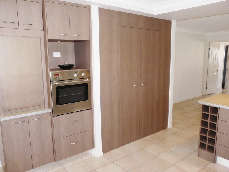 4 Trafalgar Vale Avenue, Wellington Point QLD 4160