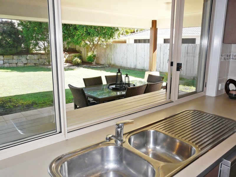 4 Trafalgar Vale Avenue, Wellington Point QLD 4160