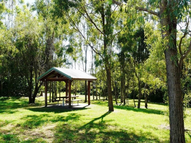 4 Trafalgar Vale Avenue, Wellington Point QLD 4160