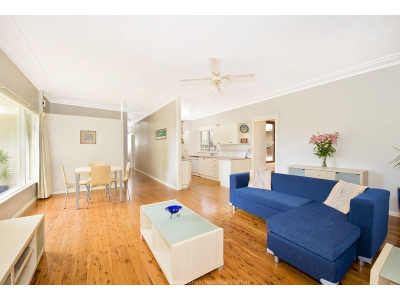 2 Georgina Ave, Elanora Heights NSW 2101