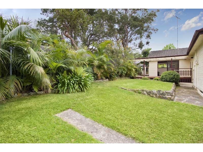 2 Georgina Ave, Elanora Heights NSW 2101
