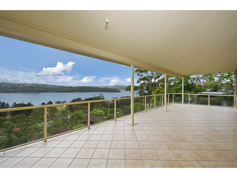 8 Carefree Rd, North Narrabeen NSW 2101