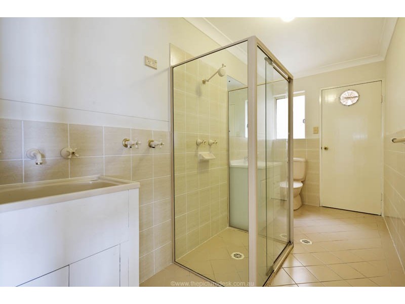 8 Carefree Rd, North Narrabeen NSW 2101