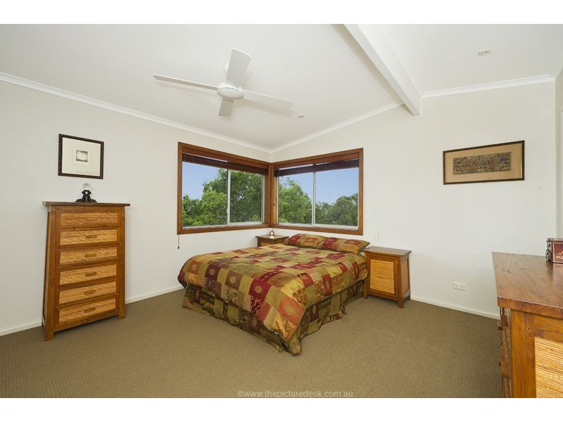 10 Allawah Av, Elanora Heights NSW 2101