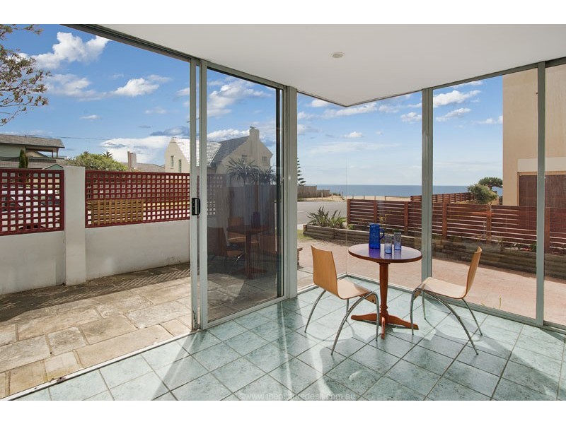 2/1206 Pittwater Rd, Narrabeen NSW 2101