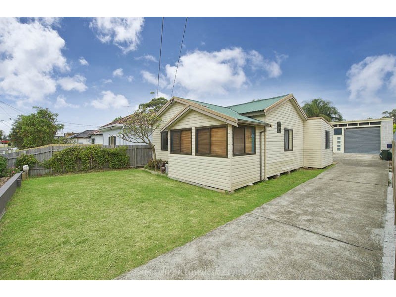 29 Gondola Rd, North Narrabeen NSW 2101