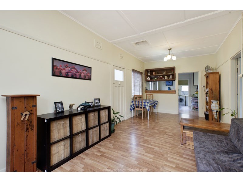 29 Gondola Rd, North Narrabeen NSW 2101